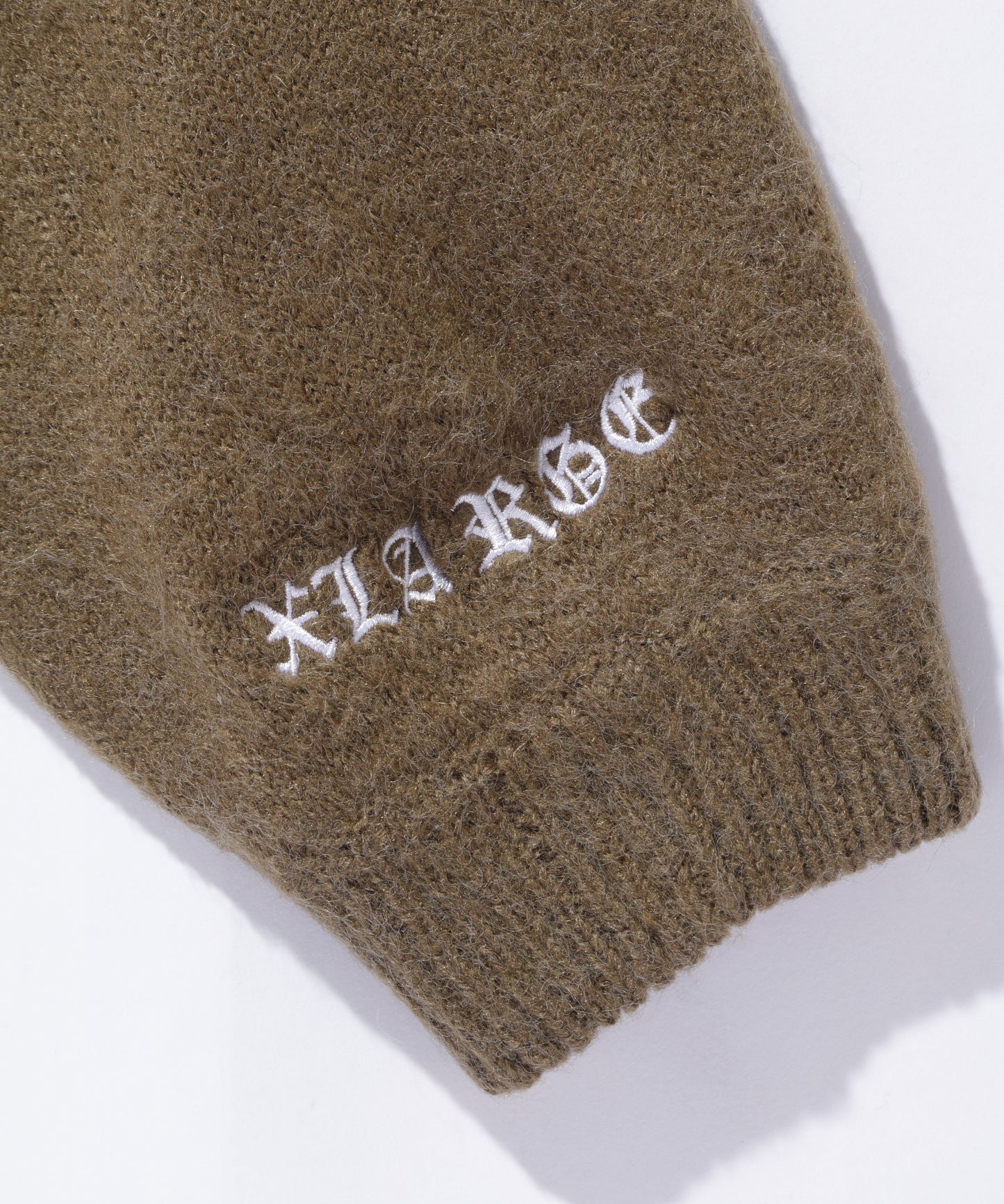 OLD ENGLISH MOHAIR CREWNECK KNIT